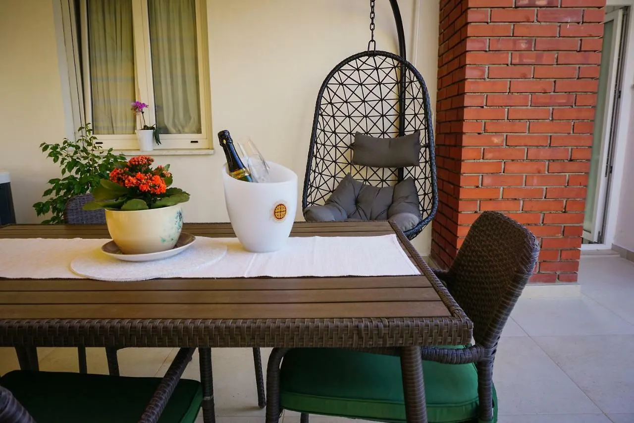 Apartment Paula With Private Jacuzzi And Parking- Near The Beach Zadar
