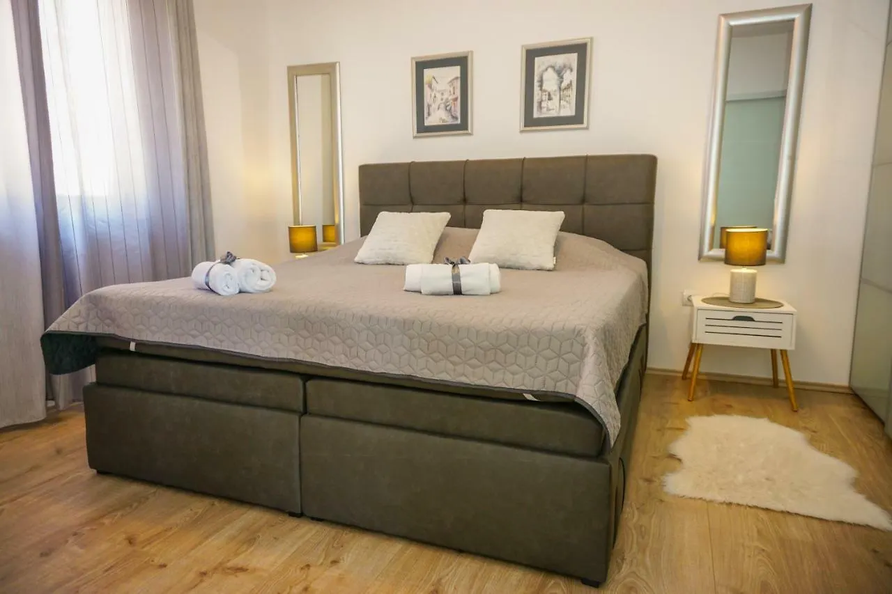 Apartment Paula With Private Jacuzzi And Parking- Near The Beach Zadar Kroatien
